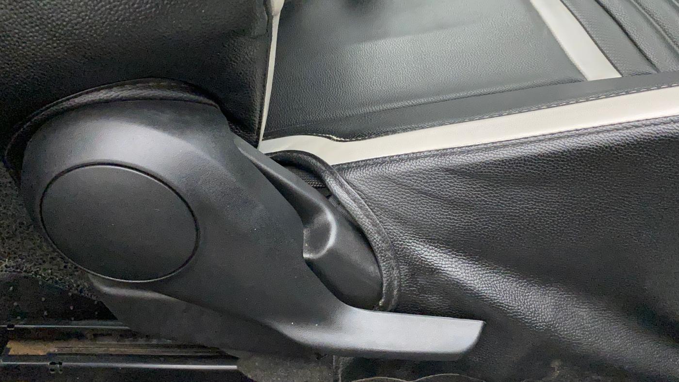 2020 Maruti Baleno DELTA PETROL 1.2, Petrol, Manual, 52,486 km, Driver Side Adjustment Panel