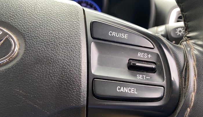 2021 Hyundai VENUE SX 1.0 TURBO, Petrol, Manual, 60,771 km, Adaptive Cruise Control