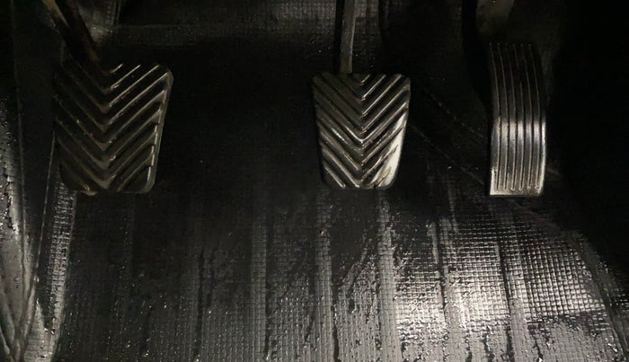 2021 Hyundai VENUE SX 1.0 TURBO, Petrol, Manual, 60,771 km, Pedals