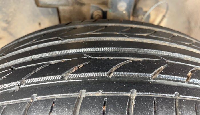 2021 Hyundai VENUE S+ 1.2, Petrol, Manual, 71,178 km, Left Front Tyre Tread