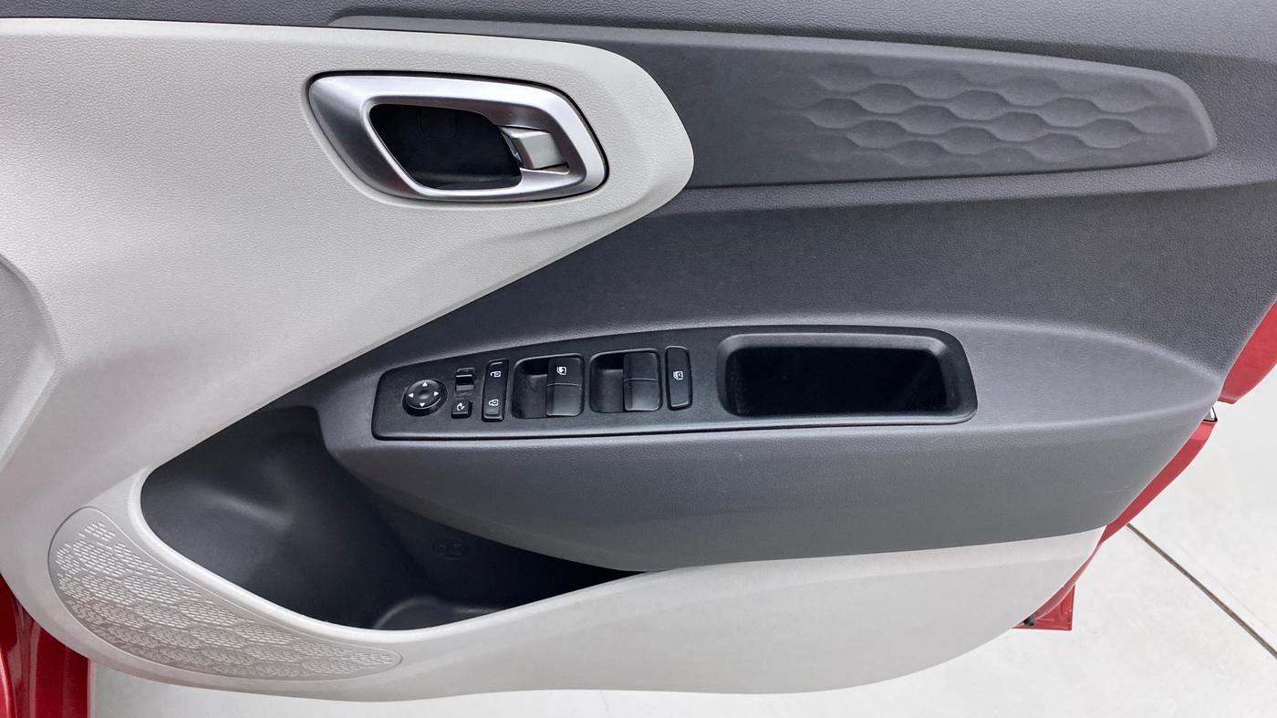 2020 Hyundai GRAND I10 NIOS SPORTZ PETROL, Petrol, Manual, 41,885 km, Driver Side Door Panels Control