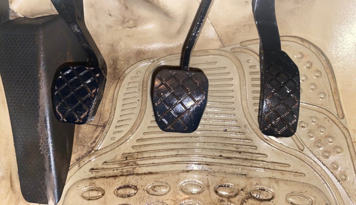 2016 Volkswagen Polo HIGHLINE1.2L, Petrol, Manual, 76,926 km, Pedals