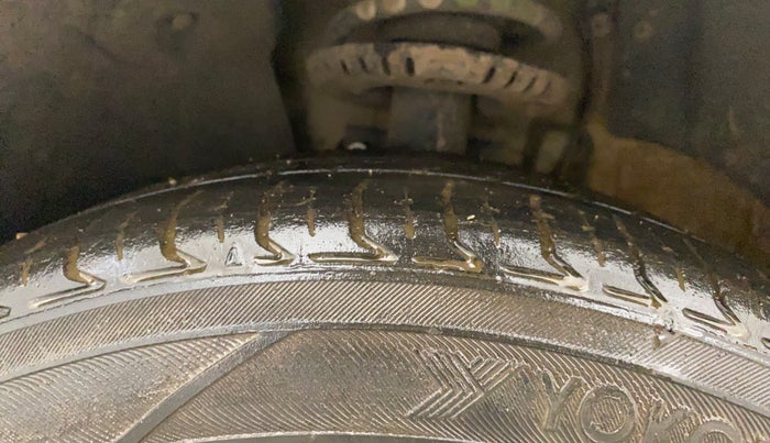 2016 Volkswagen Polo HIGHLINE1.2L, Petrol, Manual, 76,926 km, Left Front Tyre Tread