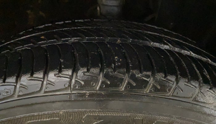 2019 Maruti New Wagon-R VXI 1.2, Petrol, Manual, 75,953 km, Right Front Tyre Tread