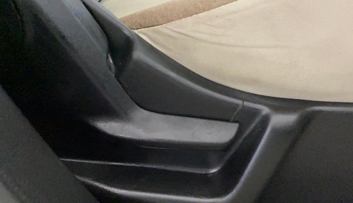 2019 Maruti New Wagon-R VXI 1.2, Petrol, Manual, 75,953 km, Driver Side Adjustment Panel