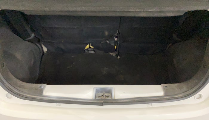 2019 Maruti New Wagon-R VXI 1.2, Petrol, Manual, 75,953 km, Boot Inside