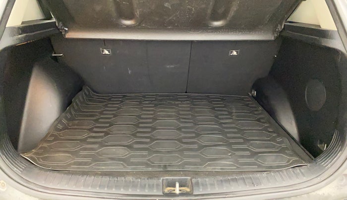 2019 KIA SELTOS GTX PLUS DCT 1.4 PETROL, Petrol, Automatic, 75,897 km, Boot Inside