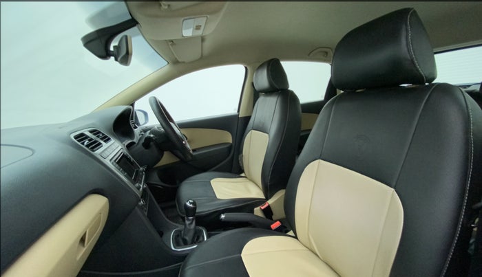 2016 Volkswagen Polo HIGHLINE1.2L, Petrol, Manual, 52,043 km, Right Side Front Door Cabin