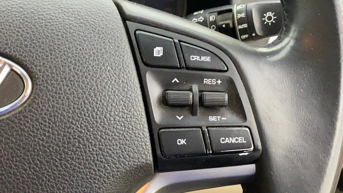 2018 Hyundai Tucson 2WD AT GL DIESEL
, Diesel, Automatic, 1,44,084 km, Adaptive Cruise Control