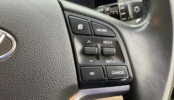 2018 Hyundai Tucson 2WD AT GL DIESEL
, Diesel, Automatic, 1,44,084 km, Adaptive Cruise Control
