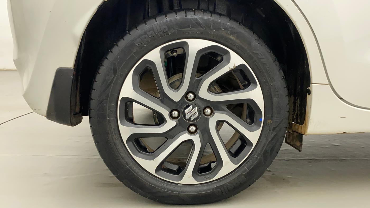 2022 Maruti Baleno ALPHA PETROL 1.2, CNG, Manual, 42,756 km, Right Rear Wheel