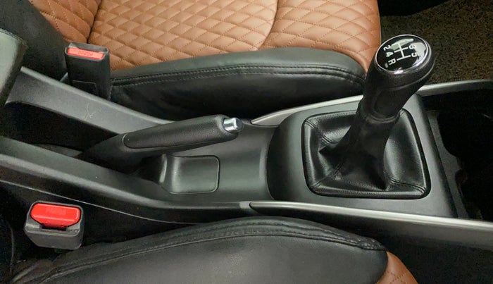 2022 Maruti Baleno ALPHA PETROL 1.2, CNG, Manual, 42,756 km, Gear Lever