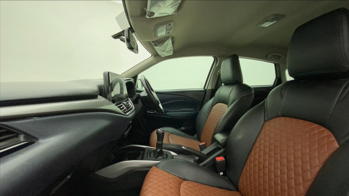2022 Maruti Baleno ALPHA PETROL 1.2, CNG, Manual, 42,756 km, Right Side Front Door Cabin
