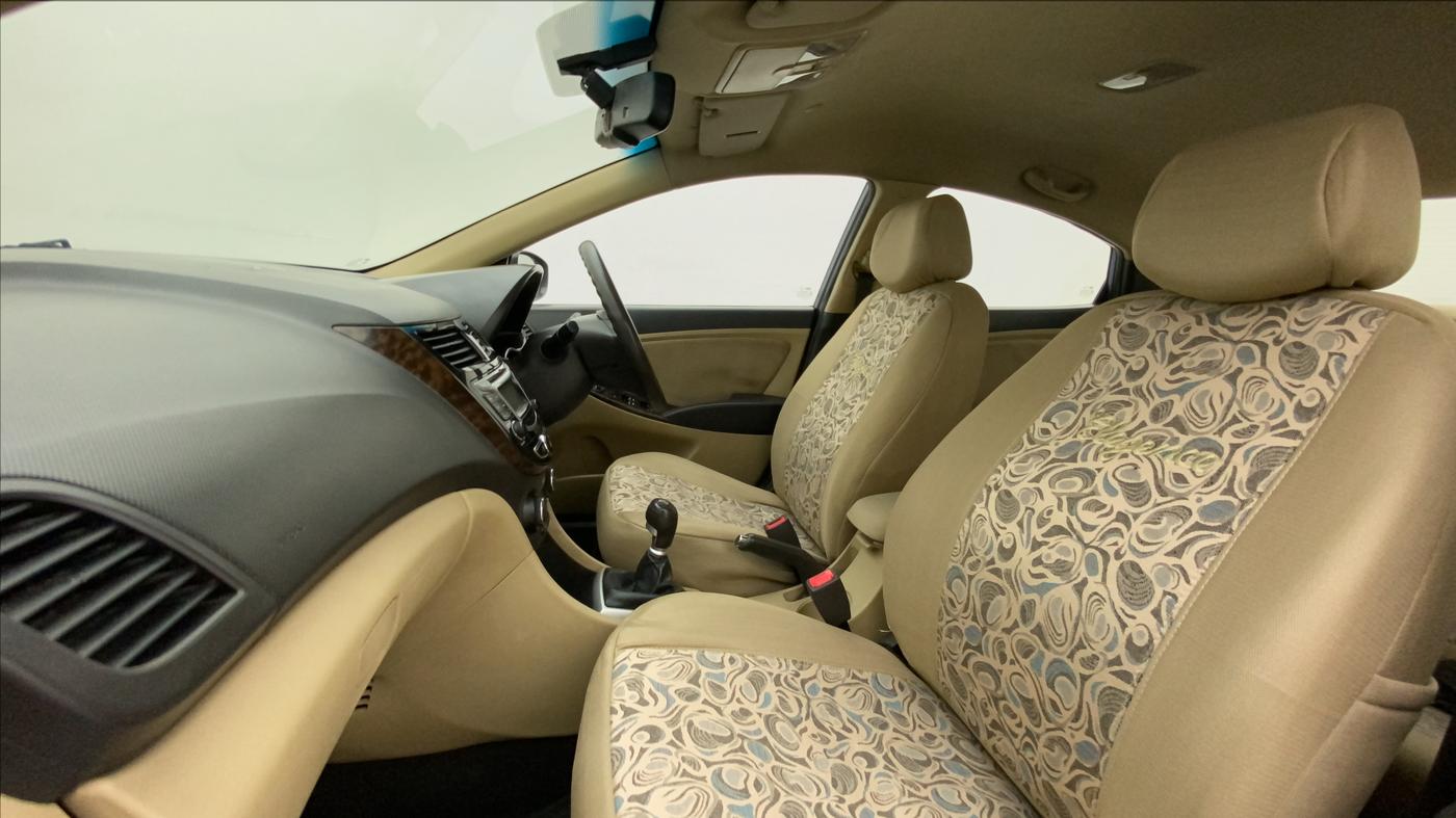 2014 Hyundai Verna FLUIDIC 1.6 VTVT SX, Petrol, Manual, 97,341 km, Right Side Front Door Cabin