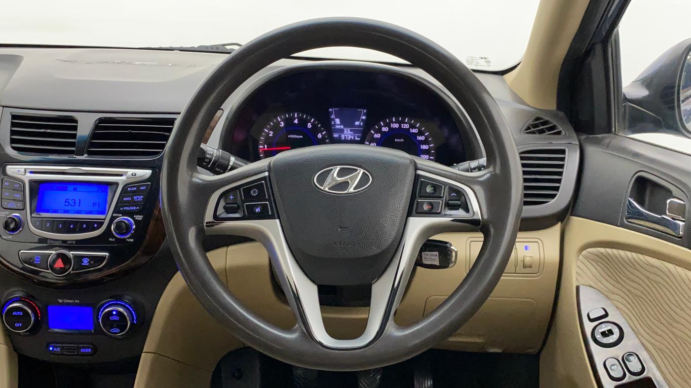 2014 Hyundai Verna FLUIDIC 1.6 VTVT SX, Petrol, Manual, 97,341 km, Steering Wheel Close Up