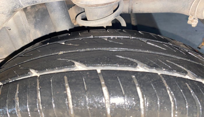 2019 Maruti Alto 800 LXI, Petrol, Manual, 26,875 km, Left Rear Tyre Tread