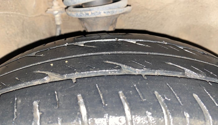 2019 Maruti Alto 800 LXI, Petrol, Manual, 26,875 km, Right Front Tyre Tread