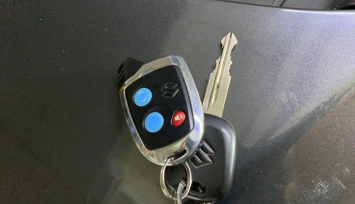 2019 Maruti Alto 800 LXI, Petrol, Manual, 26,875 km, Key Close Up