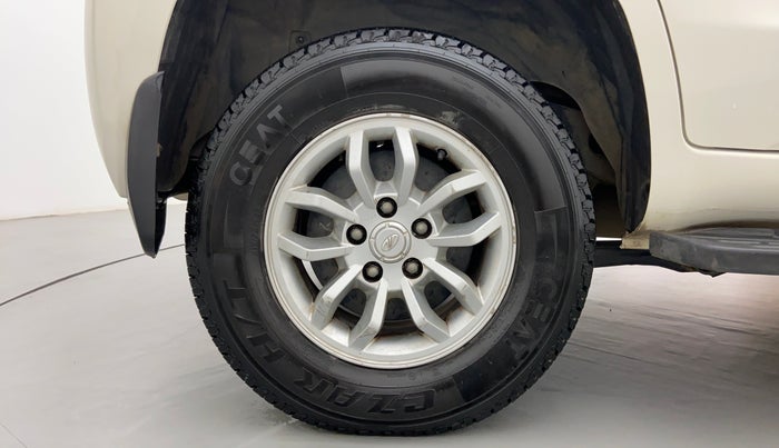 2015 Mahindra TUV300 T8 AT, Diesel, Automatic, 97,757 km, Right Rear Wheel