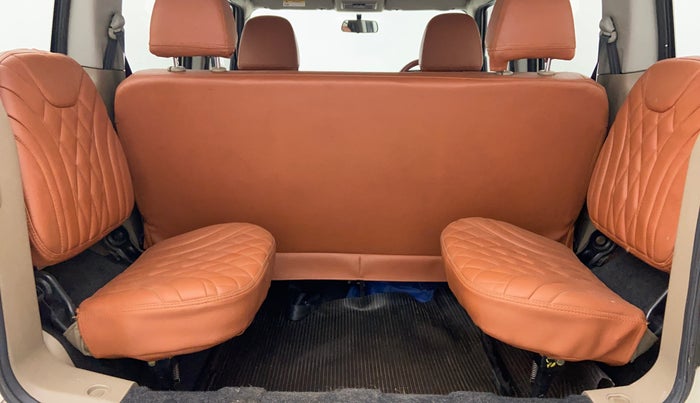 2015 Mahindra TUV300 T8 AT, Diesel, Automatic, 97,757 km, Third Seat Row