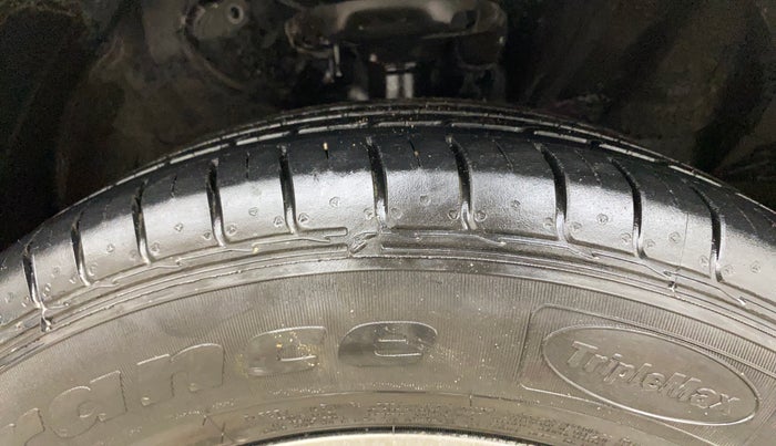 2020 KIA SELTOS HTK PLUS 1.5, Petrol, Manual, 23,014 km, Right Front Tyre Tread