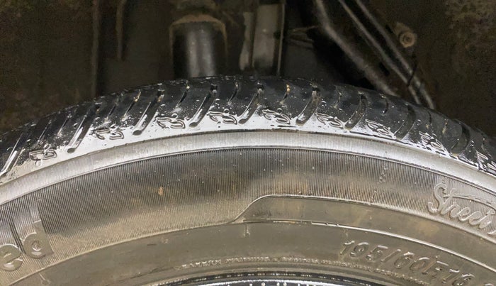 2024 Nissan MAGNITE XV Premium AMT, Petrol, Automatic, 18,038 km, Right Rear Tyre Tread