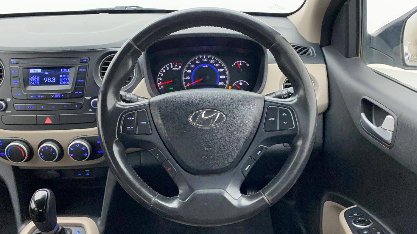 2016 Hyundai Grand i10 ASTA (O) AT 1.2 KAPPA VTVT, Petrol, Automatic, 1,02,243 km, Steering Wheel Close Up