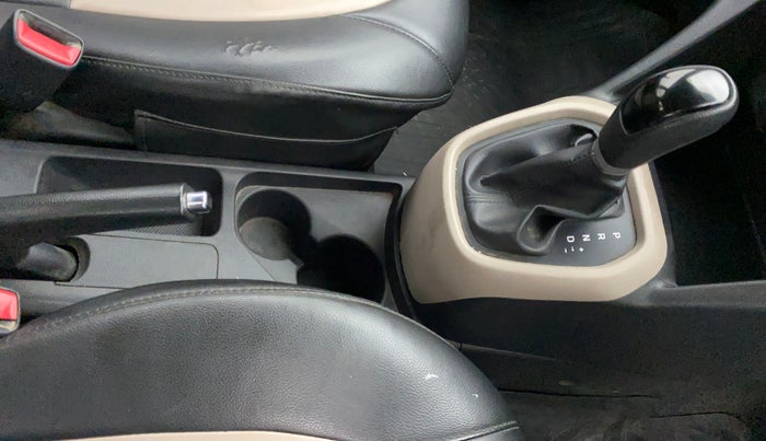 2016 Hyundai Grand i10 ASTA (O) AT 1.2 KAPPA VTVT, Petrol, Automatic, 1,02,243 km, Gear Lever