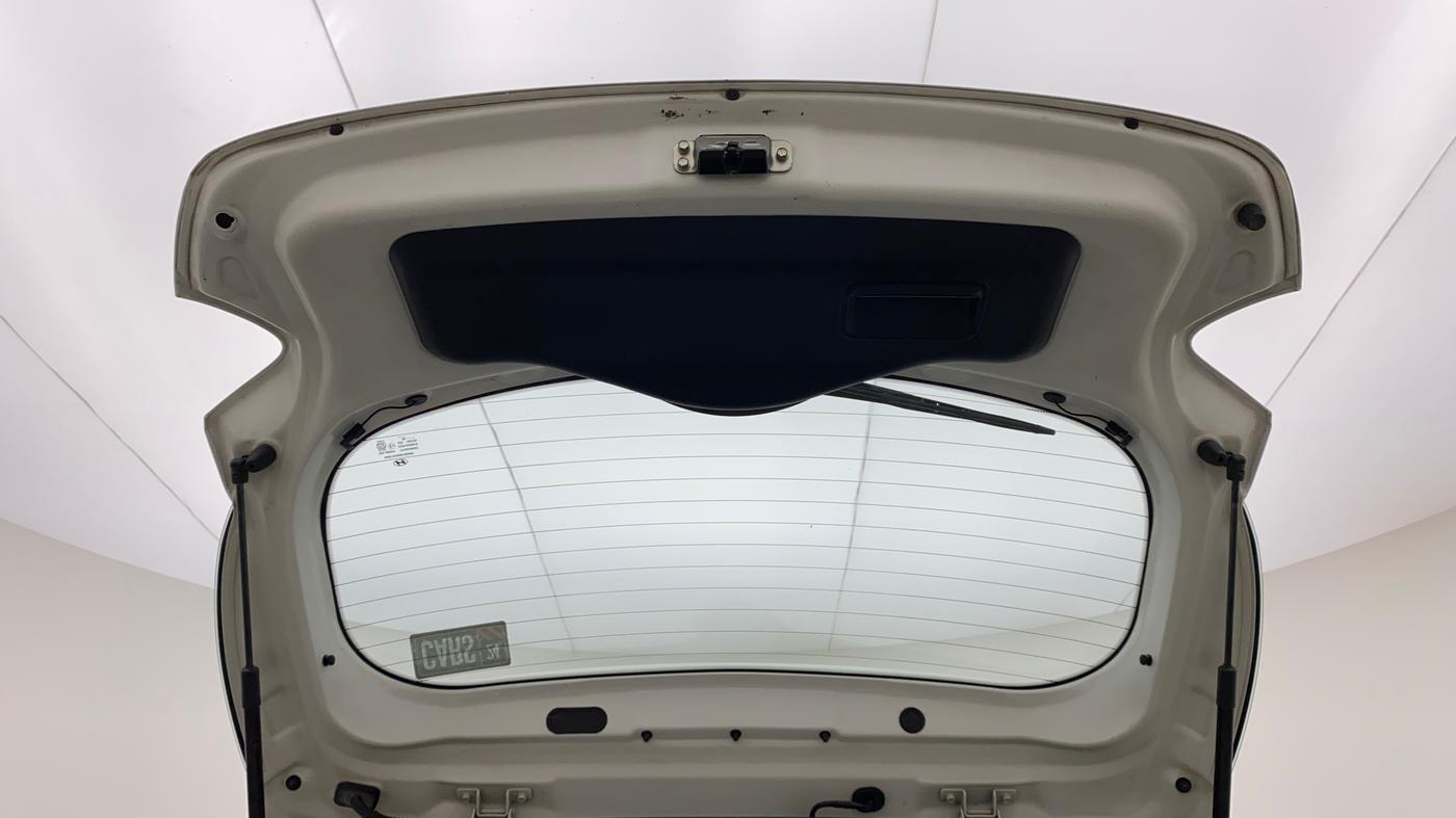 2016 Hyundai Grand i10 ASTA (O) AT 1.2 KAPPA VTVT, Petrol, Automatic, 1,02,243 km, Boot Door Open