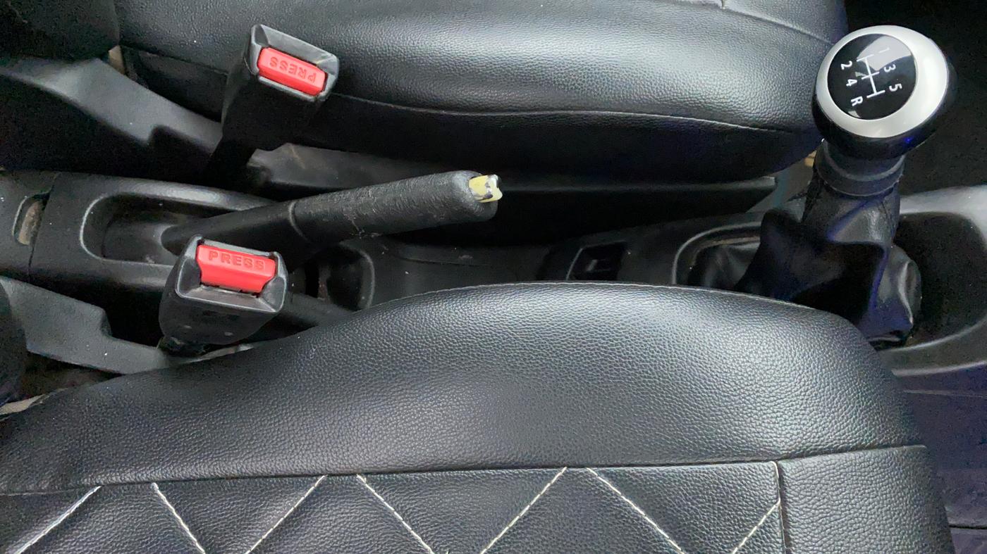 2014 Maruti Wagon R 1.0 VXI, Petrol, Manual, 76,342 km, Gear Lever