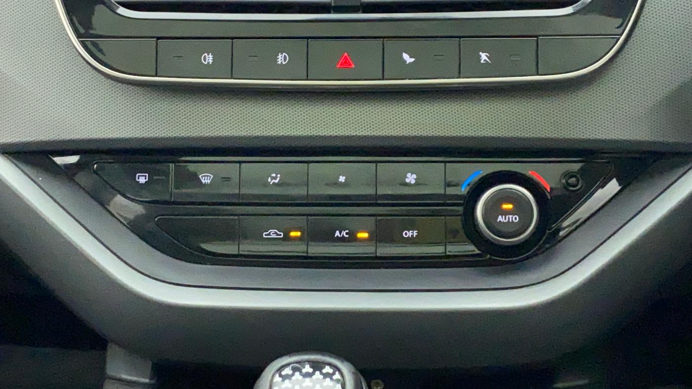 2020 Tata Harrier XZA PLUS 2.0L DARK EDITION, Diesel, Automatic, 85,969 km, Automatic Climate Control