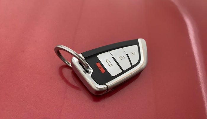 2016 Hyundai Elite i20 ASTA 1.2, CNG, Manual, 93,251 km, Key Close Up