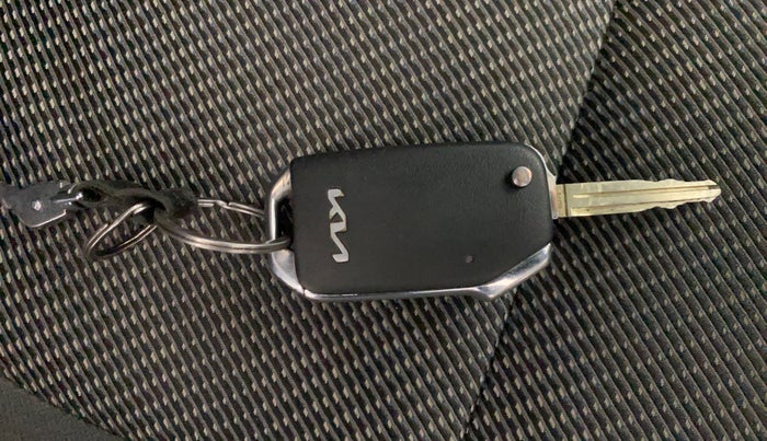 2023 KIA SELTOS HTE 1.5D IMT, Diesel, Manual, 86,261 km, Key Close Up