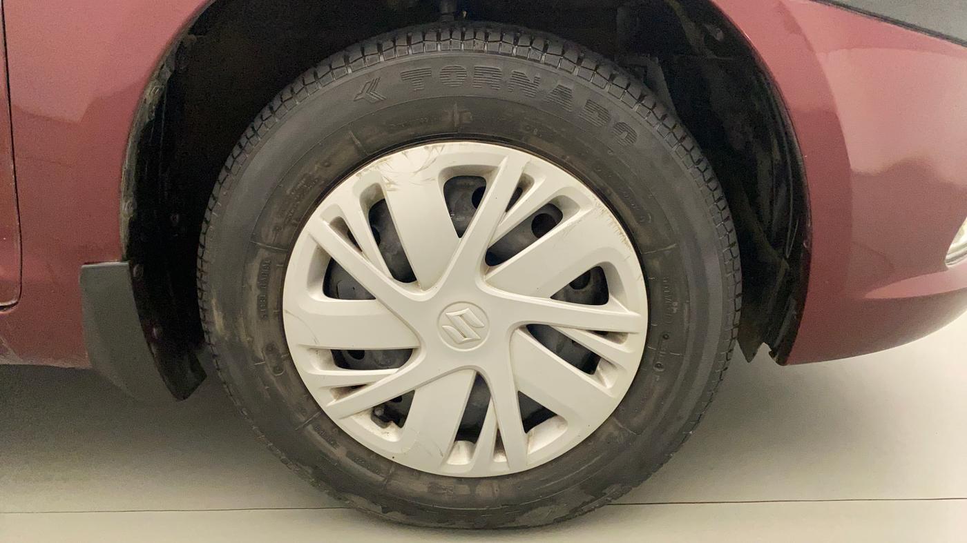 2016 Maruti Swift Dzire VXI, Petrol, Manual, 36,076 km, Right Front Wheel