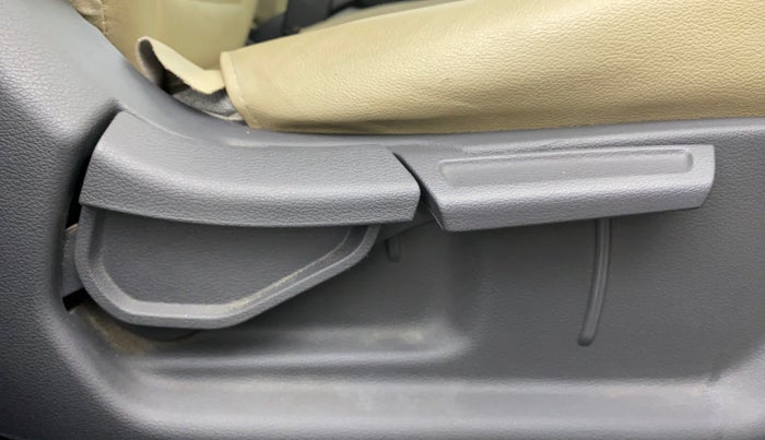 2022 Hyundai GRAND I10 NIOS SPORTZ 1.2 KAPPA VTVT, Petrol, Manual, 38,320 km, Driver Side Adjustment Panel