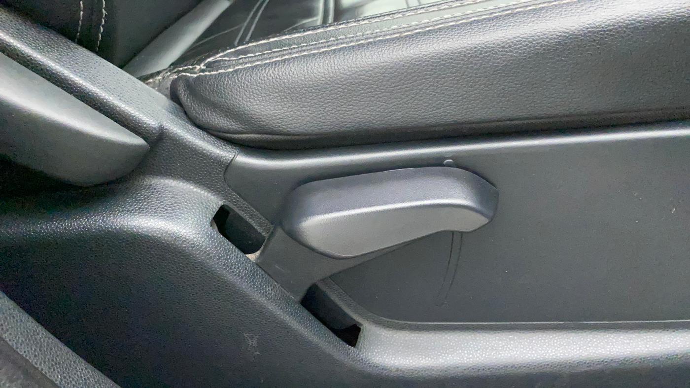 2018 Ford Ecosport TITANIUM + 1.5L PETROL AT, Petrol, Automatic, 58,392 km, Driver Side Adjustment Panel