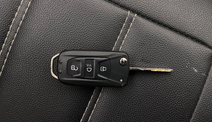 2017 Tata TIGOR XZ PETROL, Petrol, Manual, 76,516 km, Key Close Up