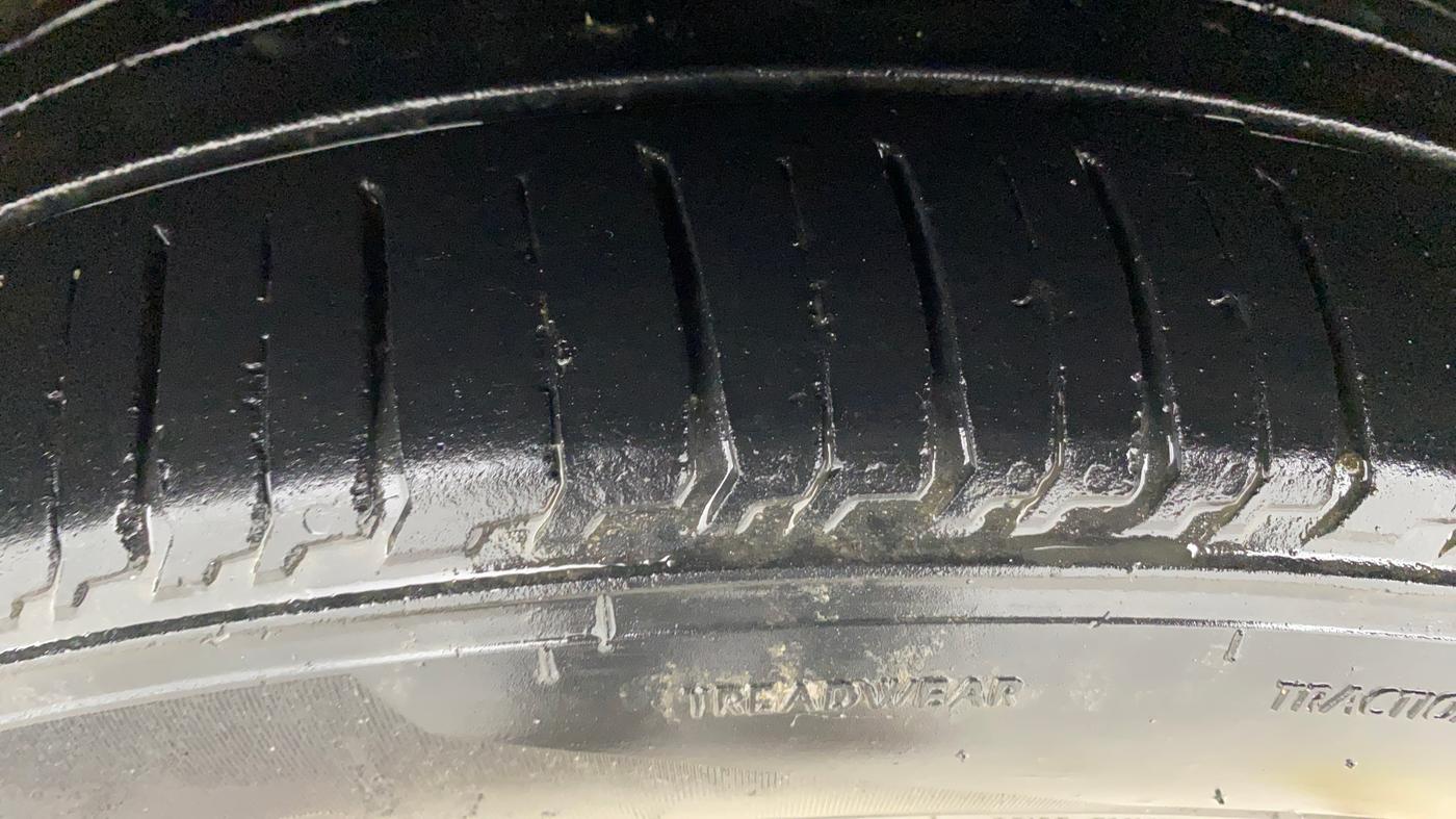 2017 Tata TIGOR XZ PETROL, Petrol, Manual, 76,758 km, Left Front Tyre Tread
