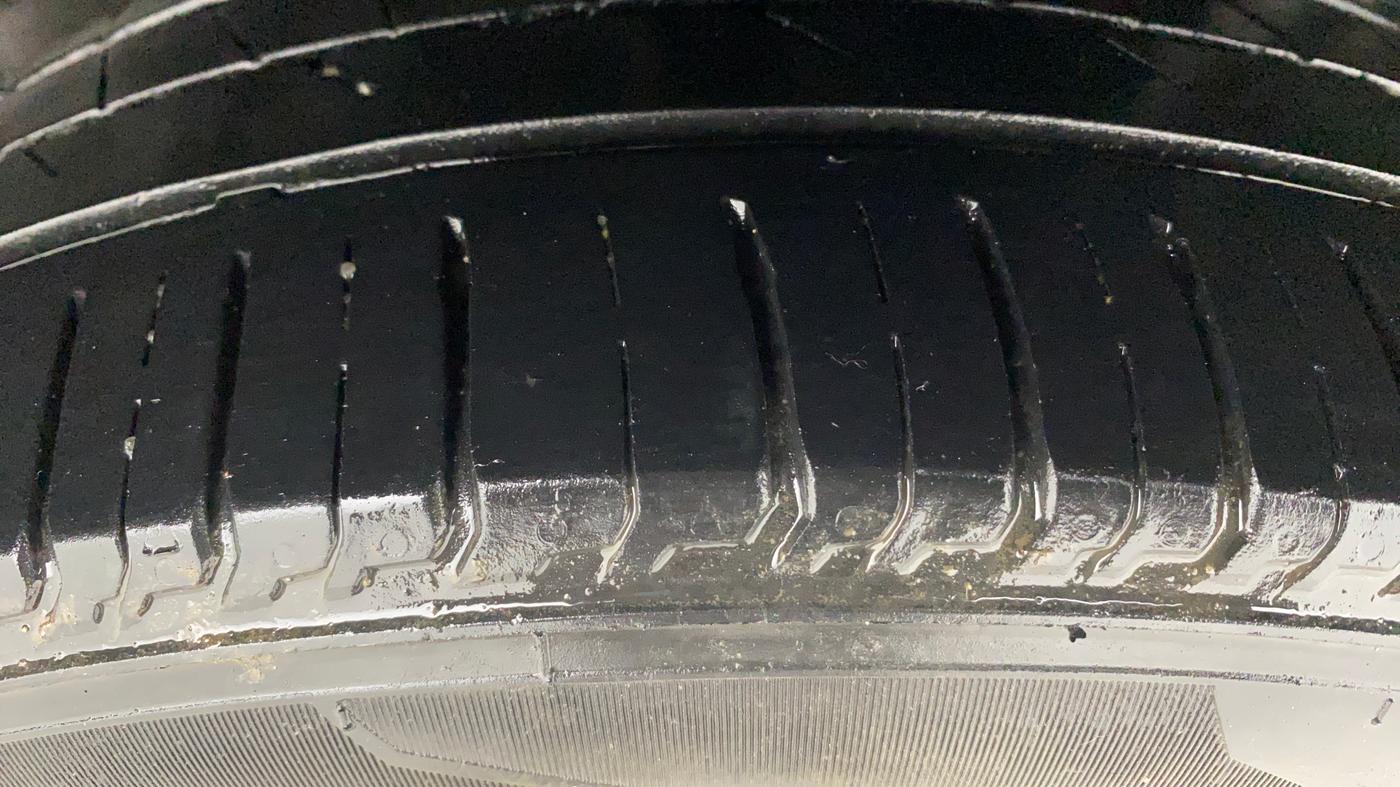 2017 Tata TIGOR XZ PETROL, Petrol, Manual, 76,758 km, Left Rear Tyre Tread