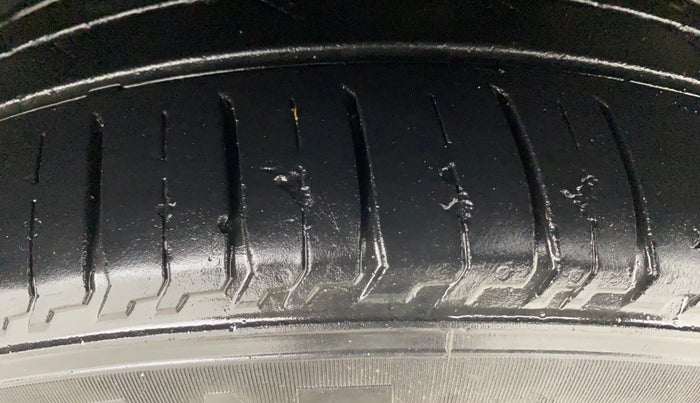 2017 Tata TIGOR XZ PETROL, Petrol, Manual, 76,516 km, Right Front Tyre Tread