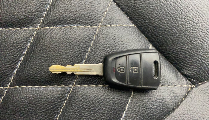 2019 Hyundai NEW SANTRO ASTA MT, Petrol, Manual, 14,964 km, Key Close Up