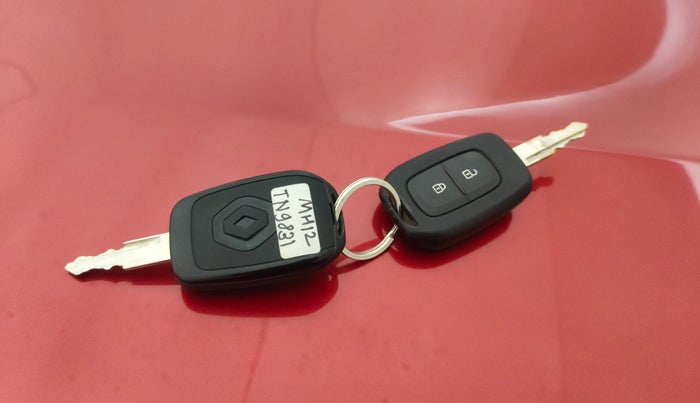 2021 Renault Kwid RXT 1.0 (O), Petrol, Manual, 14,474 km, Key Close Up