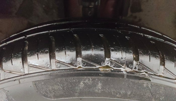 2021 Renault Kwid RXT 1.0 (O), Petrol, Manual, 14,474 km, Right Front Tyre Tread