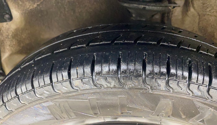 2015 Maruti Alto 800 LXI, Petrol, Manual, 71,911 km, Left Front Tyre Tread