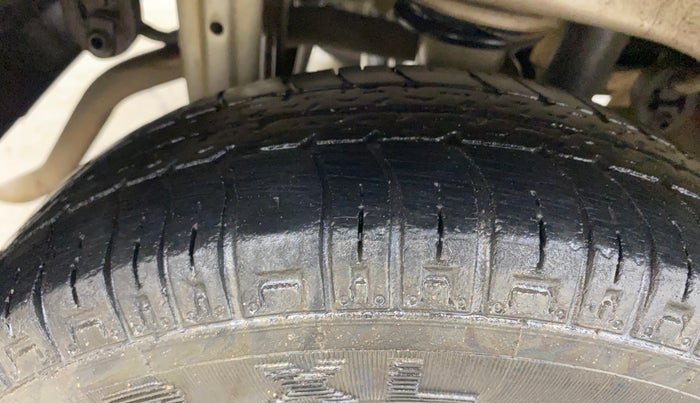 2015 Maruti Alto 800 LXI, Petrol, Manual, 71,911 km, Right Rear Tyre Tread