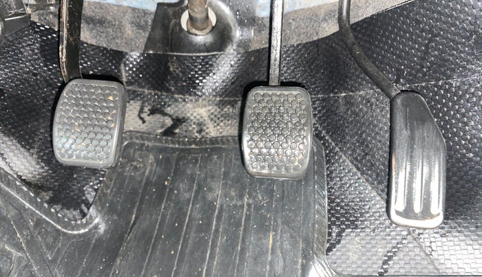 2015 Maruti Alto 800 LXI, Petrol, Manual, 71,911 km, Pedals