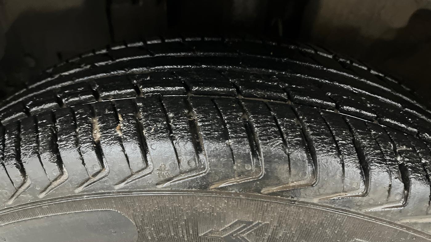 2019 Renault Kwid RXL, Petrol, Manual, 22,112 km, Left Front Tyre Tread