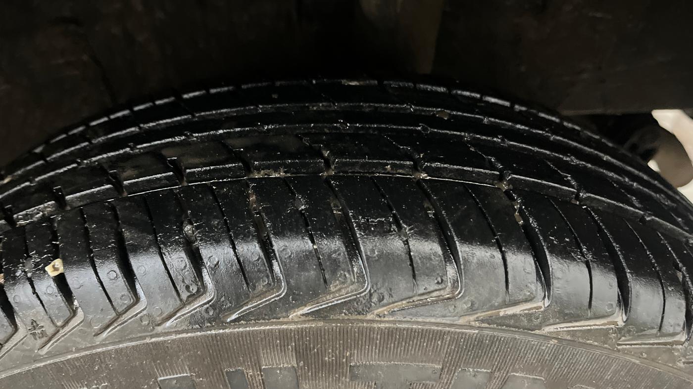 2019 Renault Kwid RXL, Petrol, Manual, 22,112 km, Left Rear Tyre Tread