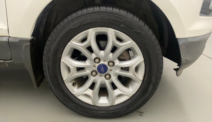 2016 Ford Ecosport TITANIUM+ 1.5L DIESEL, Diesel, Manual, 1,22,712 km, Right Front Wheel