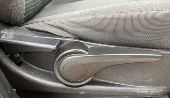 2018 Tata Tiago XZA PETROL, Petrol, Automatic, 39,255 km, Driver Side Adjustment Panel